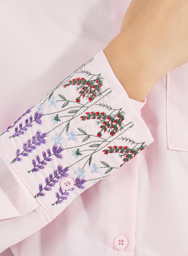 ستايلي بلوزة بتفاصيل مُطرّزة مع اكمام طويلة مكبلة - Image 4