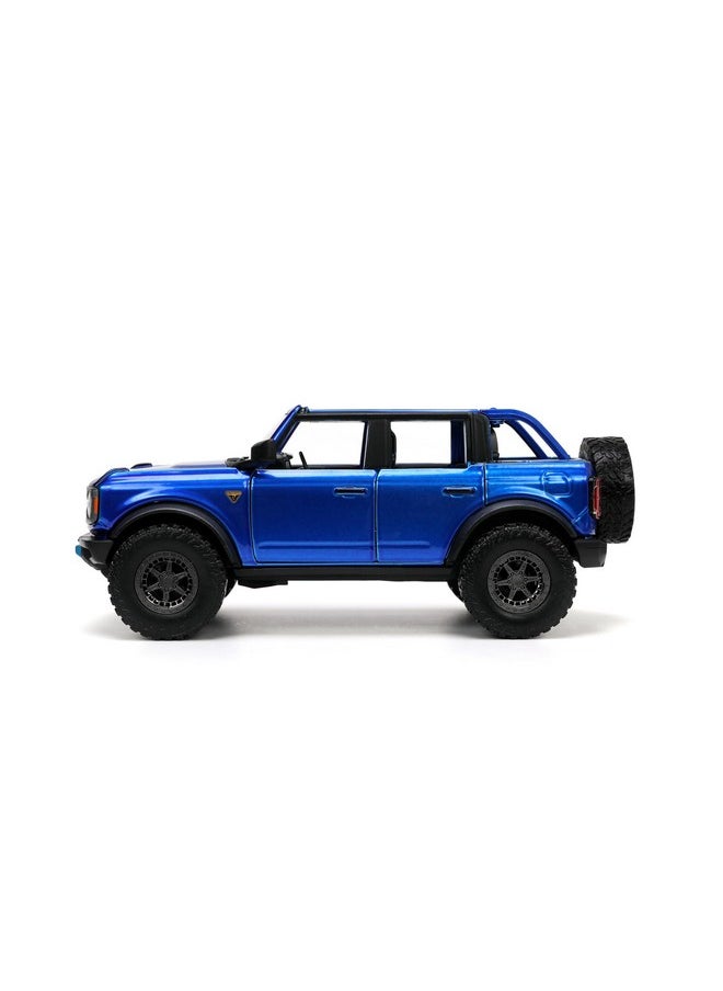 Jada Toys Just Trucks 1:24 2021 Ford Bronco Die-Cast Car & Tire Rack, Toys for Kids and Adults(Candy Blue)  - Image 4