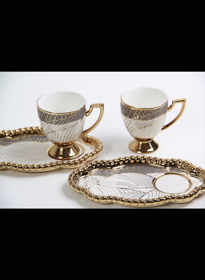 A set of coffee cups and saucers  - Image 4