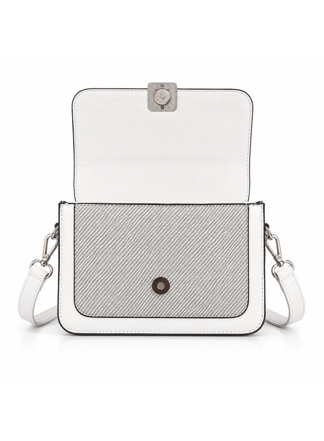 Elegant women's leather shoulder bag with a gold metal clasp - Image 5