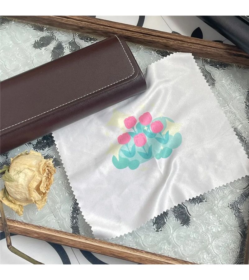 Blue White Red Cartoon Tulip Eyeglass Cleaning Cloth Phone Screen Towel - Image 2