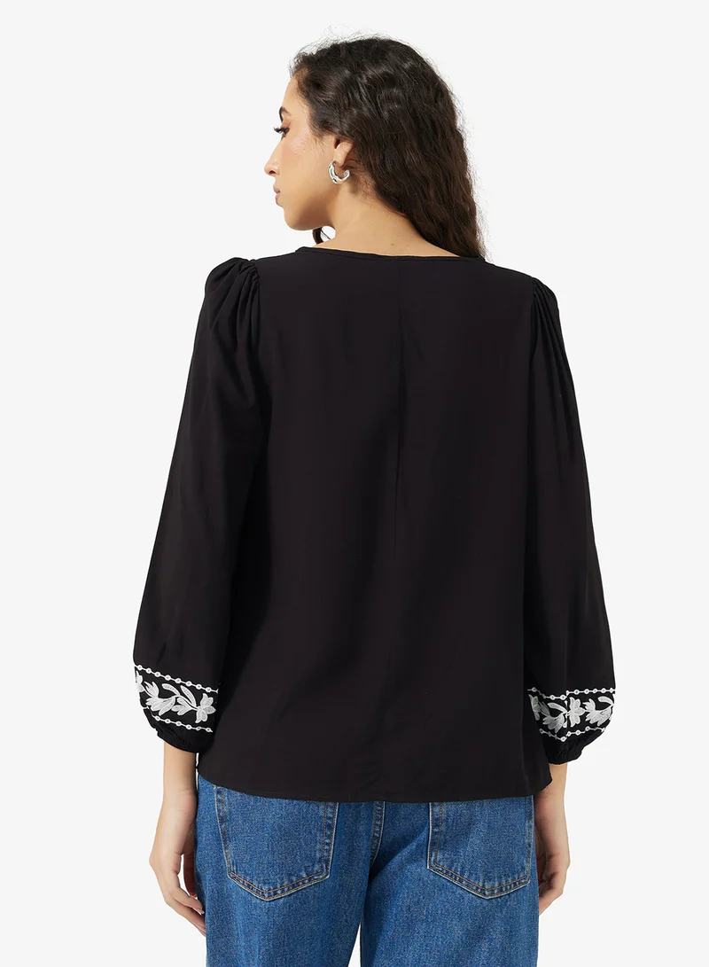 جينجر Embroidered Boho Blouse