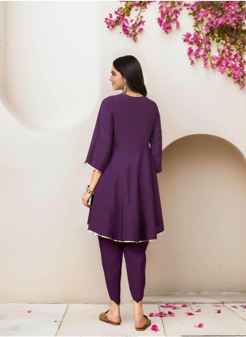 ISHIN Women's Lilac 100% Cotton Self Design Full Length Palazzo Kurta Set  - Image 3
