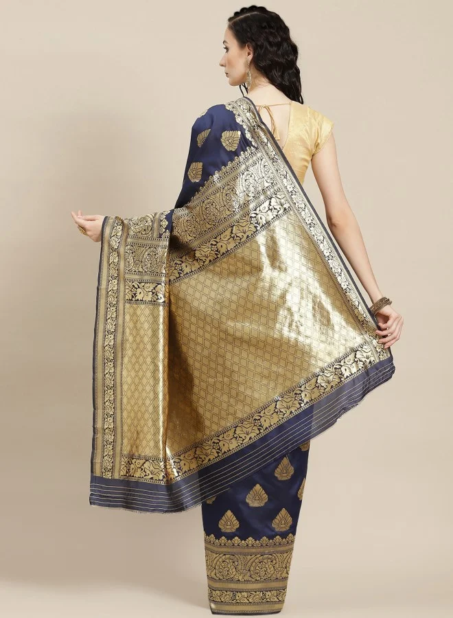 آي شين ساري بنارسي من الحرير الصناعي بتصميم عرقي منسوج باللون الأزرق الداكن والذهبي مع بلوزة