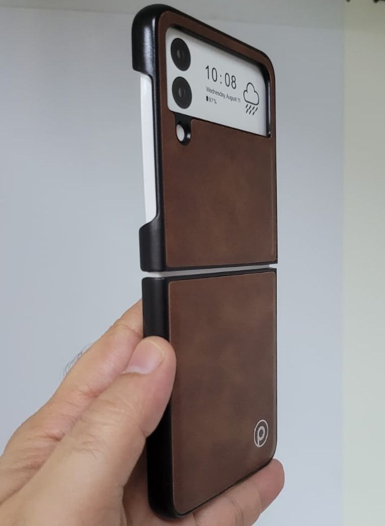 غطاء نحيف لجهاز Galaxy Z Flip 4 باللون البني - Image 3