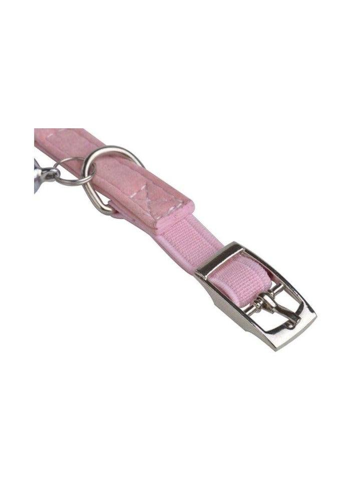 طوق للقطط والكلاب، مزين بجرس مرصع بأحجار الراين، مصنوع من قماش مخملي. هذا الطوق المرن القابل للتعديل مناسب للقطط والكلاب والحيوانات الأليفة الصغيرة، لونه وردي. - Image 3