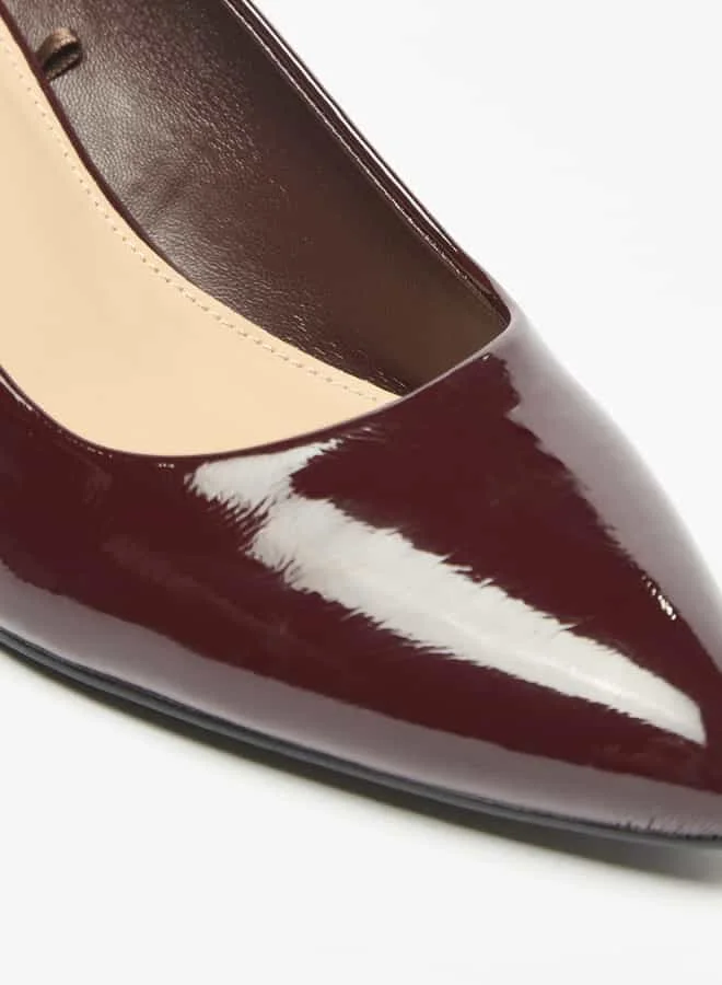 فلورا بيلا من شو إكسبرس Women Textured Slip-On Pumps with Kitten Heels