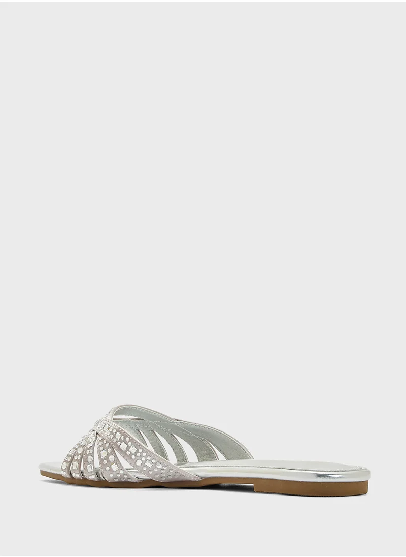 ايلا ليمتد اديشن Diamante Pointed Toe Flat Sandal