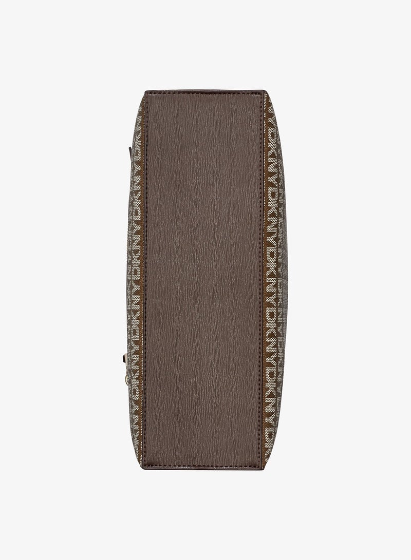 دكني حقيبة ساتشيل بمقبض علوي وشعار براينت - Image 4