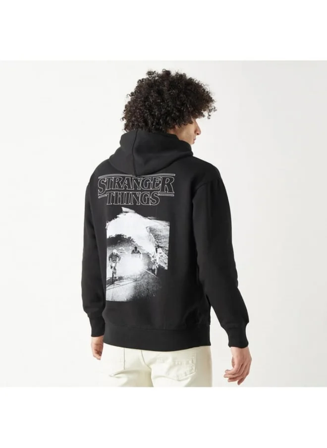 SP Characters Attack on Titan Print Hoodie with Long Sleeves and Kangaroo Pocket