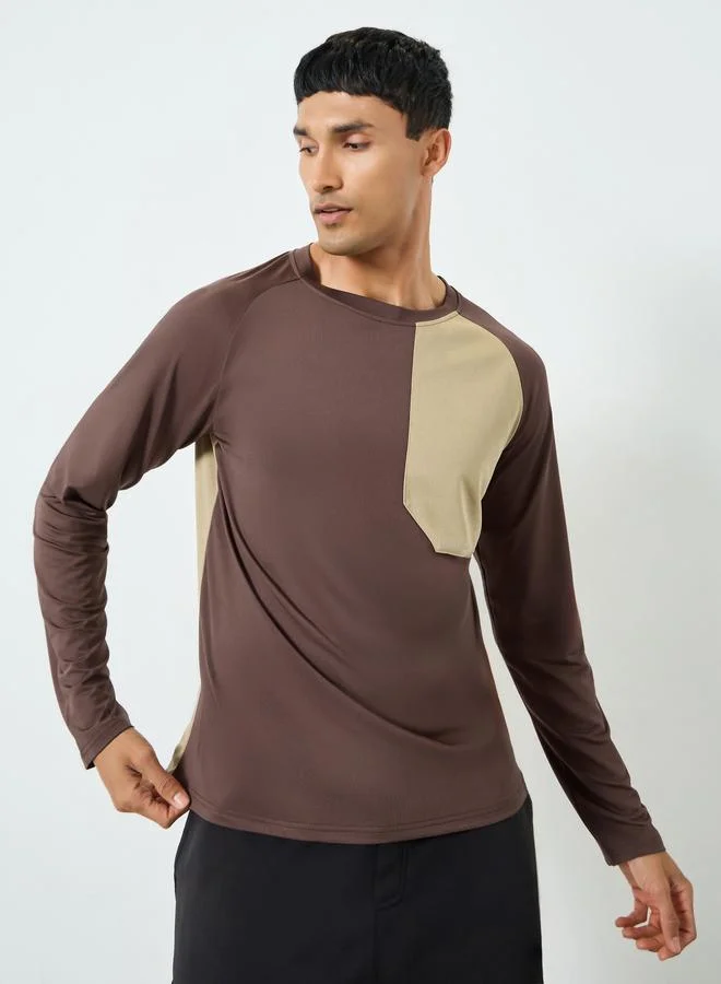 ستايلي اكتيف بلوزة تدريب بأكمام طويلة وأجزاء مباينة