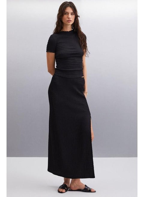 Aivy Women's Slim Fit Textured Bodycon Woven Black Skirt