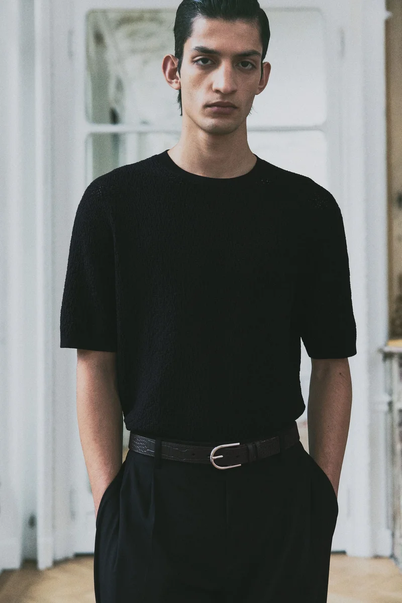 H&M Regular Fit Textured-knit T-shirt