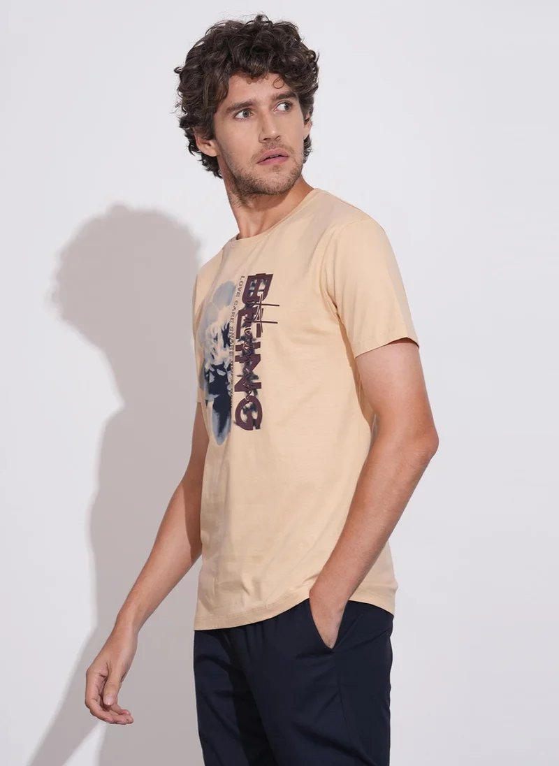 بيينغ هيومان Men Printed Pure Cotton Slim Fit T-shirt