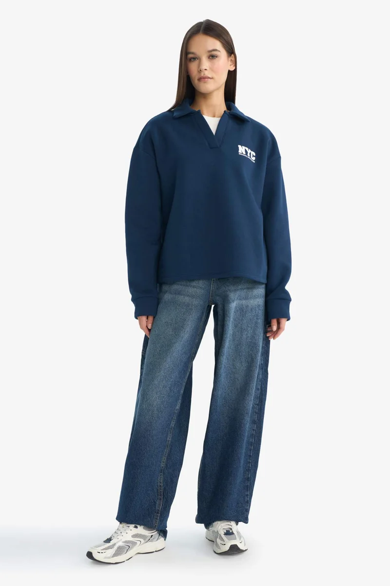 ديفاكتو Oversize Printed Sweatshirt