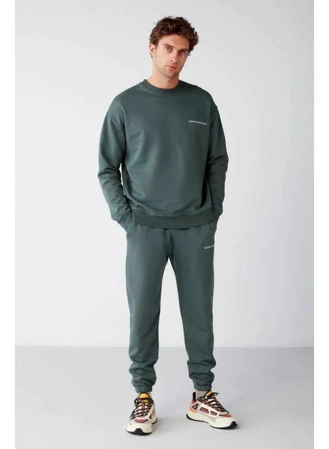 Grimelange Raırok Men's Fleece-Lined Comfort Oversized Embroidered Dark Green Sweatshirt.