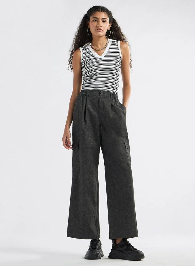 سبلاش فيڤ بلوزة دون أكمام مخطّطة بياقة عادية