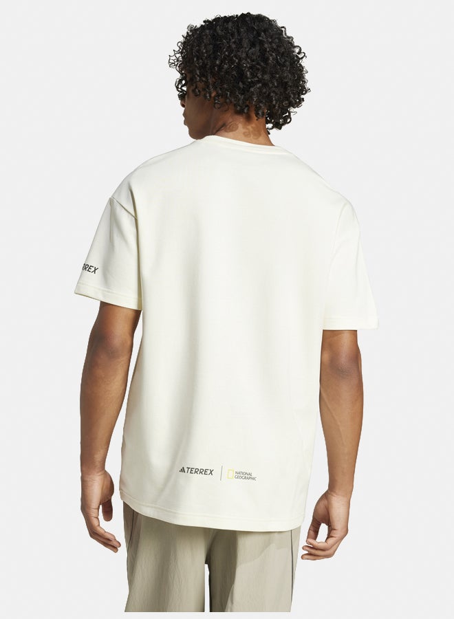 Adidas nat geo uf aeroready unisex graphic t-shirt - Image 4