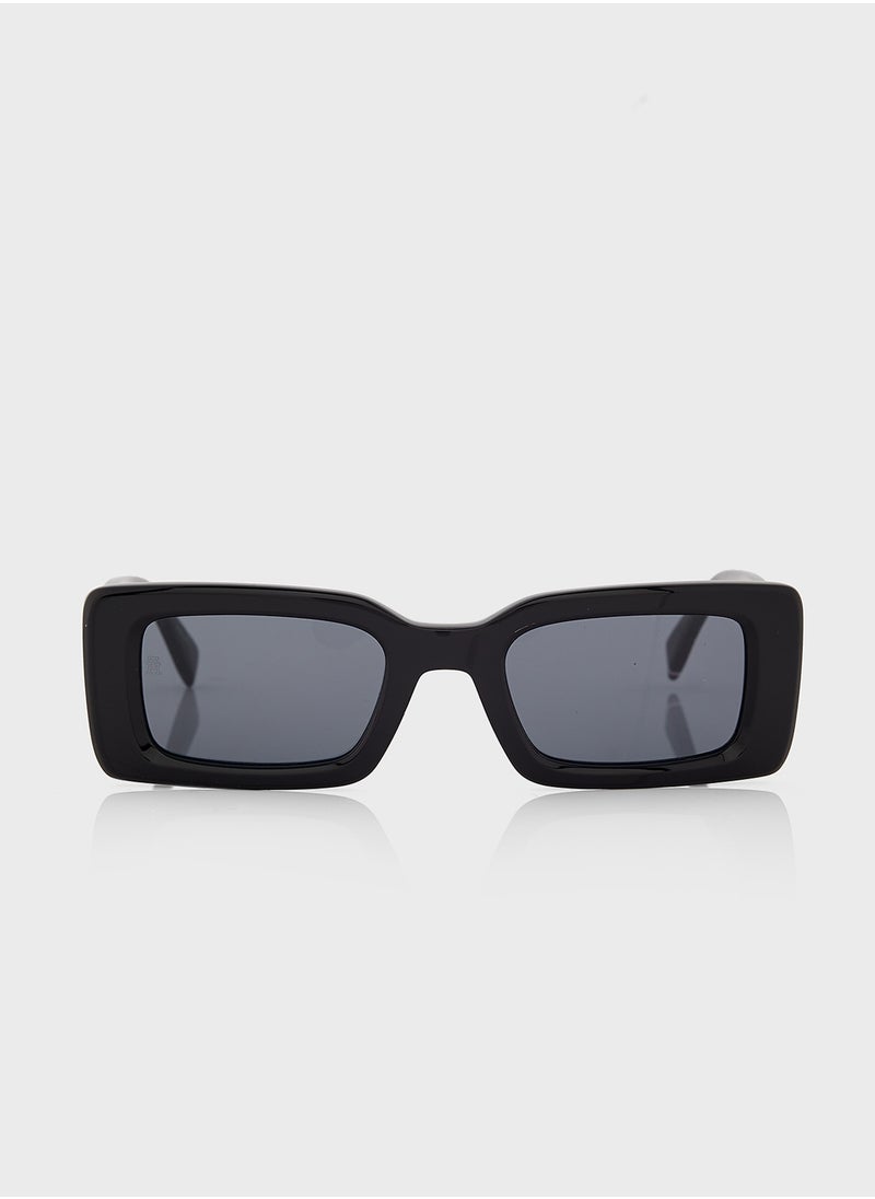 TOMMY HILFIGER Th 2125/S Oversized Sunglasses  - Image 2