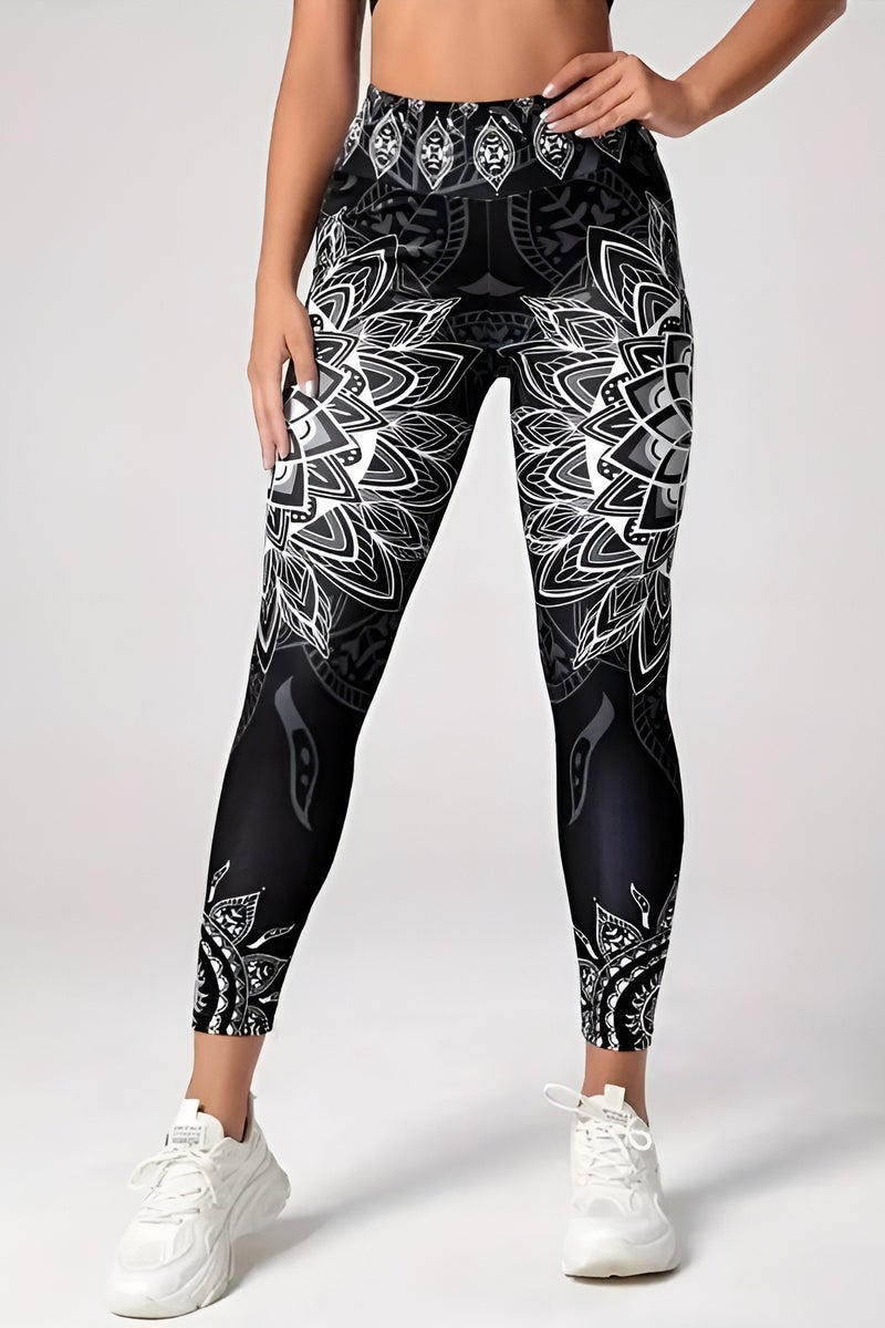 شارلي بنطلون يوجا ضيق عالي الخصر حصري للنساء - تصميم سايكيدلي أسود فاخر - قصة مرنة بدون درزات، طبعة ماندالا، بنطلون رياضي مقاوم للقرفصاء للصالة الرياضية والجري واللياقة البدنية والارتداء اليومي - جوارب رياضية ضيقة قابلة للتهوية وغير شفافة - كمية محدودة - Image 4