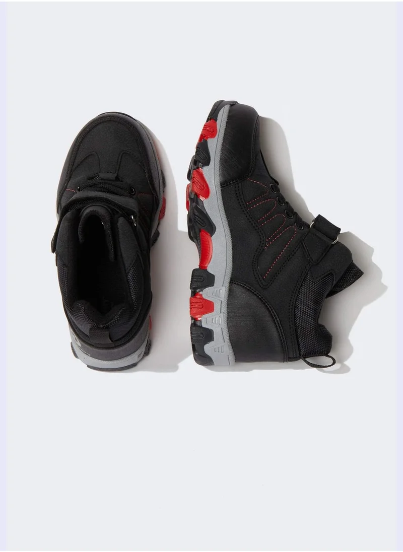 ديفاكتو Discovery Licenced Velcro Boots