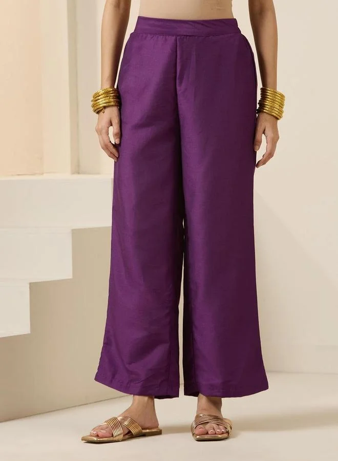 آي شين طقم كورتا بياقة على شكل حرف  مطبوع من إيشين مع بنطلون