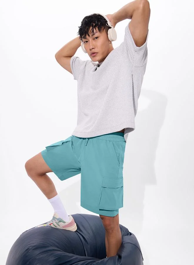 ذا سوليد ستور شورت كارجو بطول الركبة