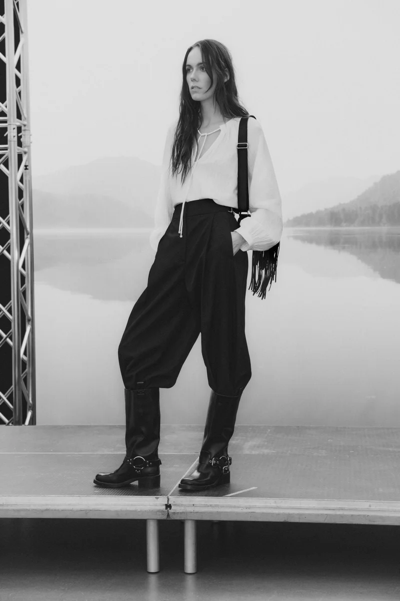 اتش اند ام بلوزة من الموسلين