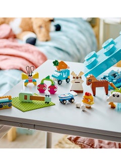 LEGO 11038 صندوق طوب كلاسيكي نابض بالحياة ومبدع لعبة خيالية للأطفال، حصان، كرز، طاحونه، لوح تزلج، فراشة، جيتار، طائرة، وحيد القرن، نموذج منزل، سيارة، هدية للفتيات والفتيان من سن 4 سنوات وما فوق (850 قطعة)  - Image 5