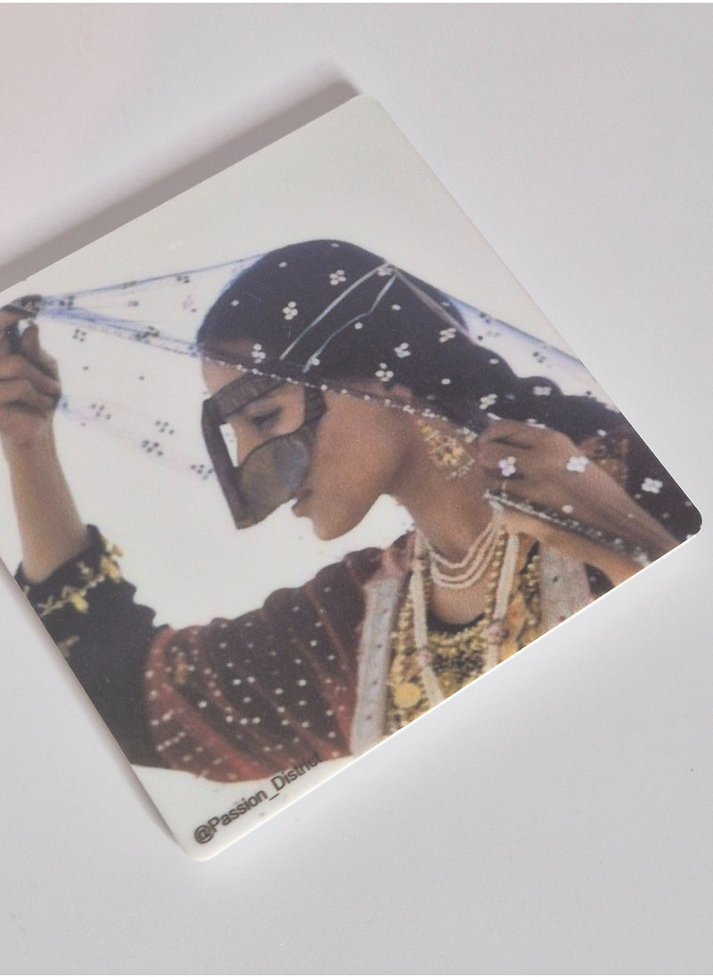 Passion District - Mirror With Arabic Message On Front Side And On The Back Side Picture Of Woman With Traditional Clothes - Image 1