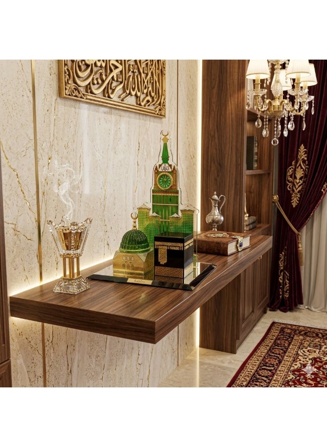 A luxurious work of art crafted from high-quality crystal glass, this piece features a model of the Holy Kaaba and the Prophet's Mosque (Al-Rawdah Al-Sharifah) with an elegantly designed clock tower. It adds a distinctive spiritual touch to living rooms, offices, and shelves. The model measures 15 x 11 cm, and the clock tower is 16 cm tall. It comes in a gift-ready box. - Image 3