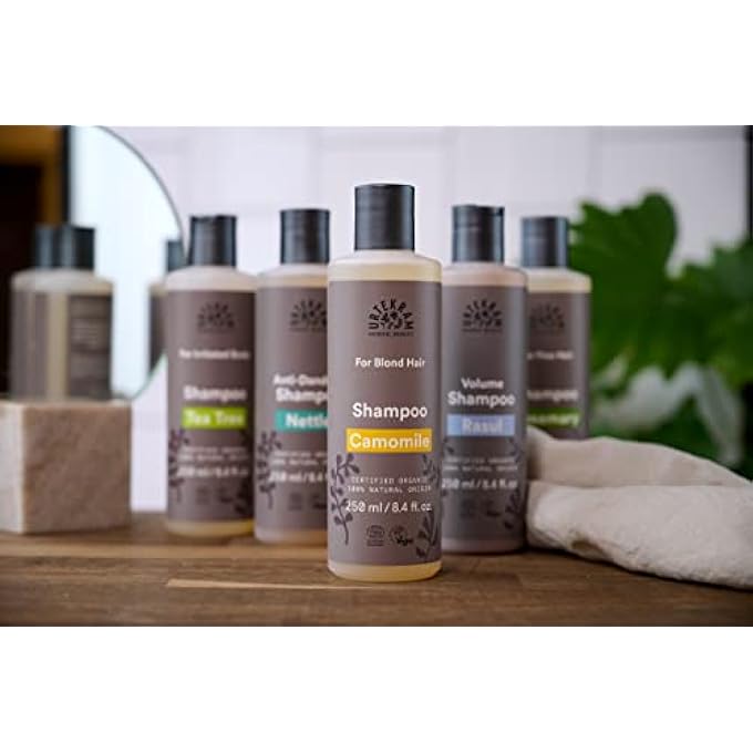 Urtekram SHAMPOO - CAMOMILE - BLONDE HAIR - 250 ML, VEGAN, ORGANIC, NATURAL ORIGIN - Image 3