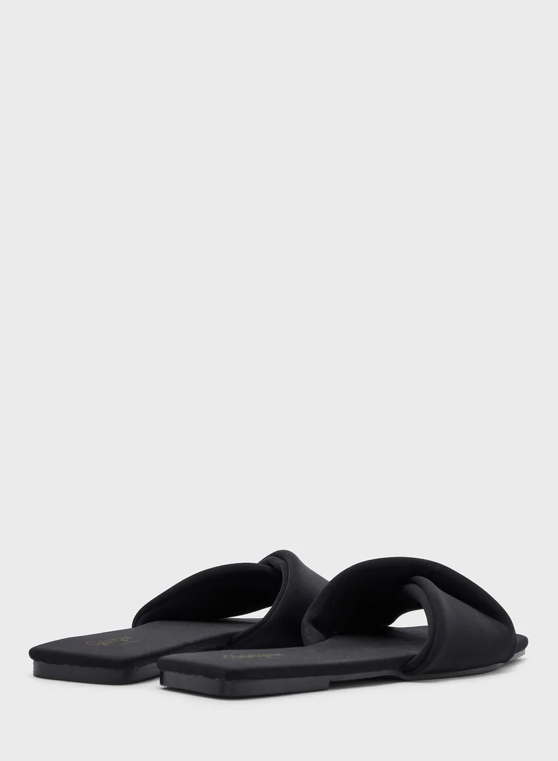 Ginger Twisted Front Square Toe Flat Sandal