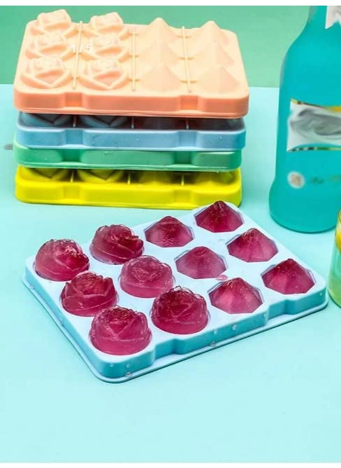 Confidence - Confidence Reusable Flower and Diamond Shape Ice Cube Tray - Image 1