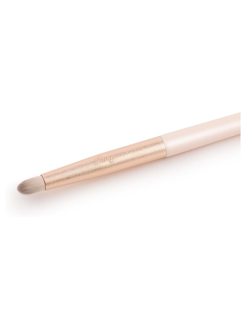 Fancy Dream Star Ultra-Thin Precision Makeup Brush With Soft Fibers, 08 Detail Brush - Image 2