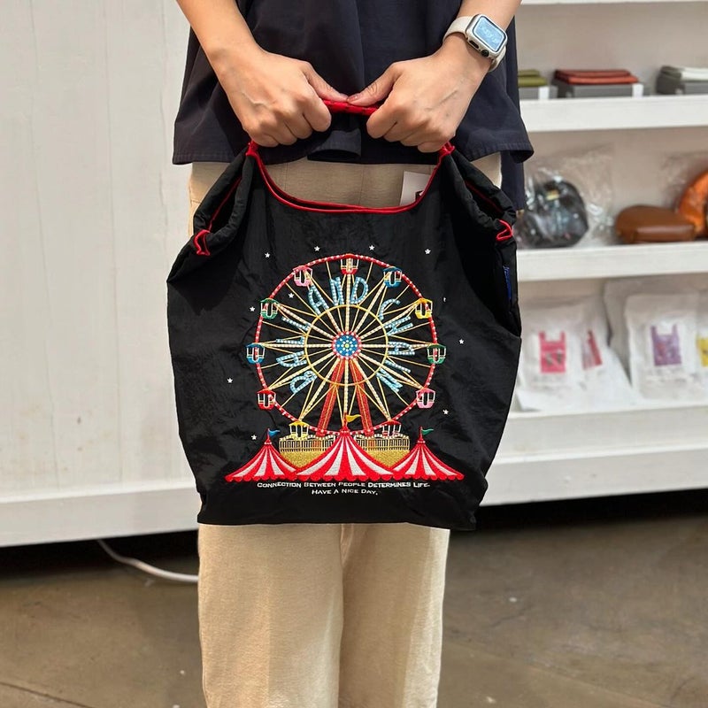 Strict Selection Of The Same Japanese Ball Chain Upper Body Flowers And Plants Embroidery Shopping Bag Niche Fashion All-Match Shoulder Bag Tide - Image 1