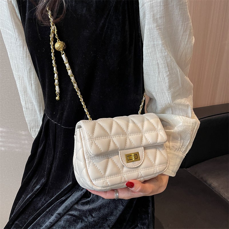 Explosions Popular Messenger Bag Fashion Joker Small Gold Ball Rhombus Chain Small Square Bag Manufacturers Korean Version - Image 4