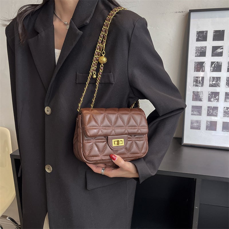 Explosions Popular Messenger Bag Fashion Joker Small Gold Ball Rhombus Chain Small Square Bag Manufacturers Korean Version - Image 3