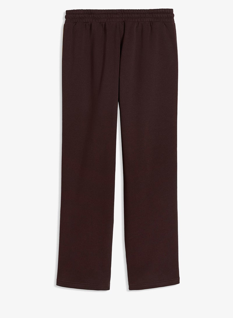 PUMA Essential Elevated Tape Relaxed Sweatpants - Image 2