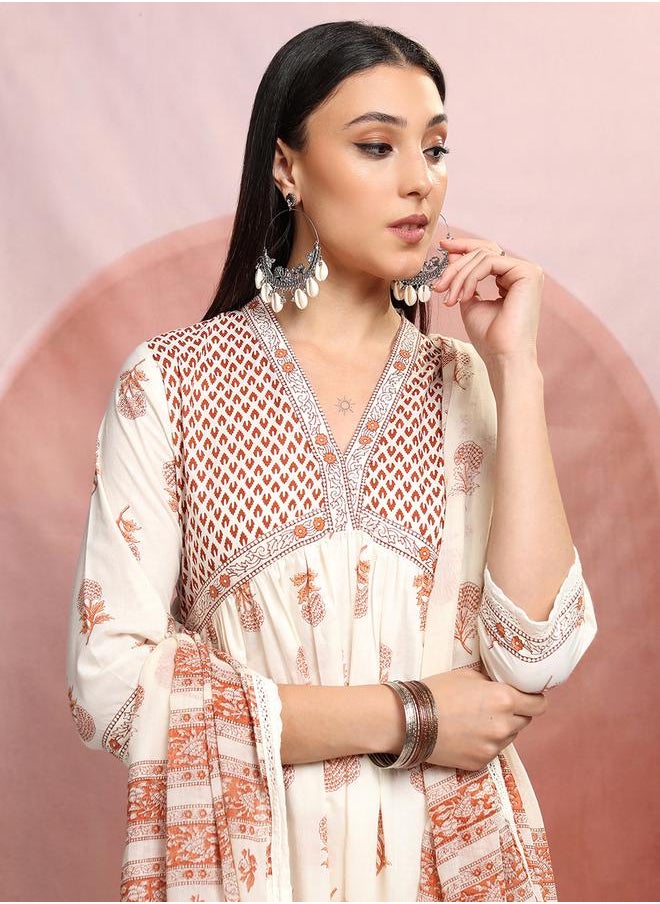 Vishudh - Women Peach Floral Printed V-Neck Cotton Kurta Set by Styli - Image 1