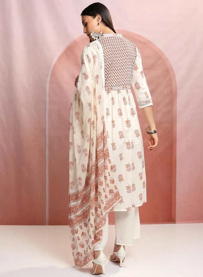 Vishudh Women Peach Floral Printed V-Neck Cotton Kurta Set by Styli