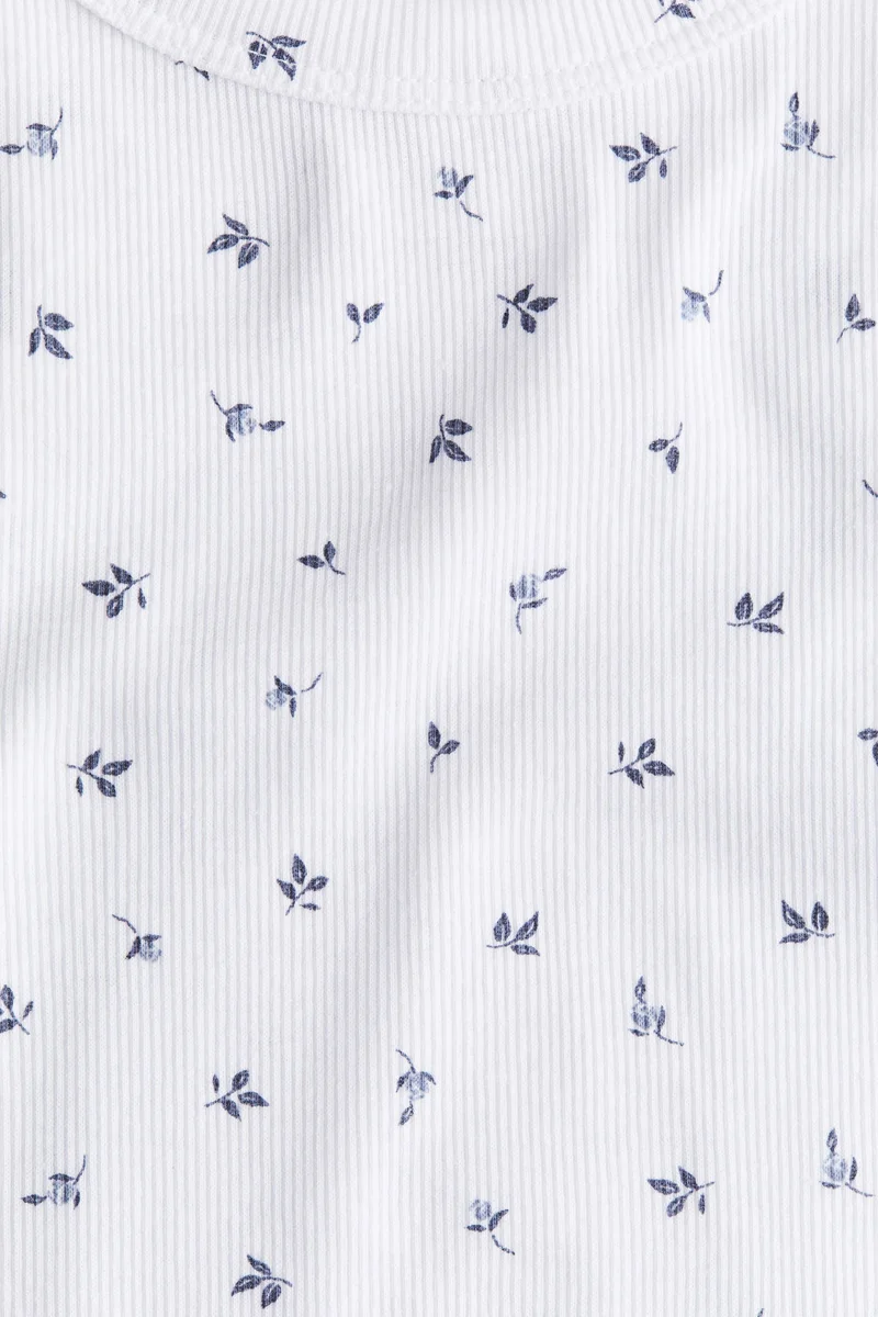 اتش اند ام فيست توب من القطن المرن