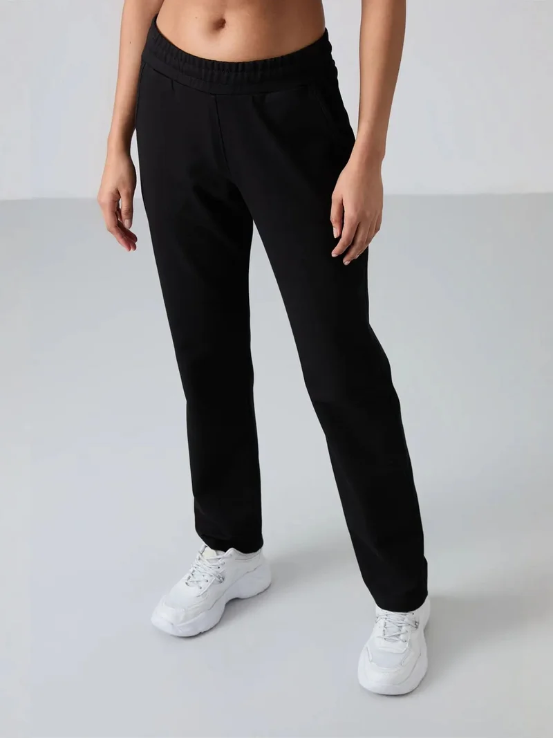 تومي لايف TOMMY Women’s Straight-Leg Fleece Sweatpants