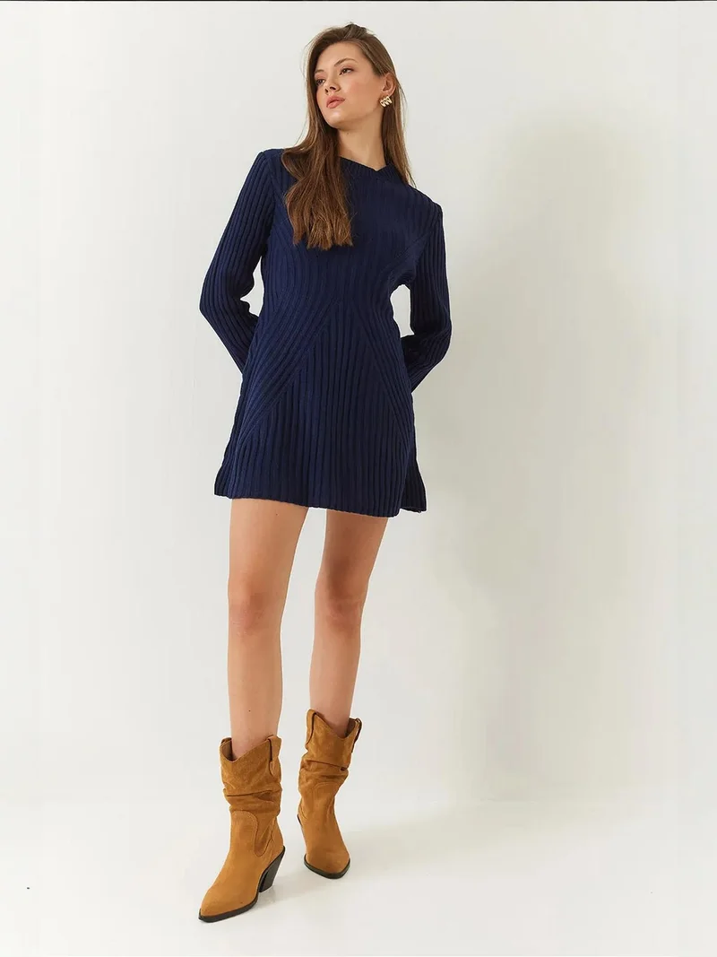 Bianco Lucci LUCCI Ribbed Texture Crew Neck Knit Dress