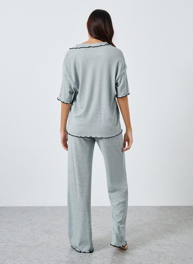 ستايلي طقم بلوزة مضلعة بحافة متموجة مع بنطال - Image 5