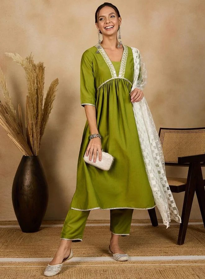 Winered Embroidered V-Neck Silk Blend Kurta Set With Dupatta