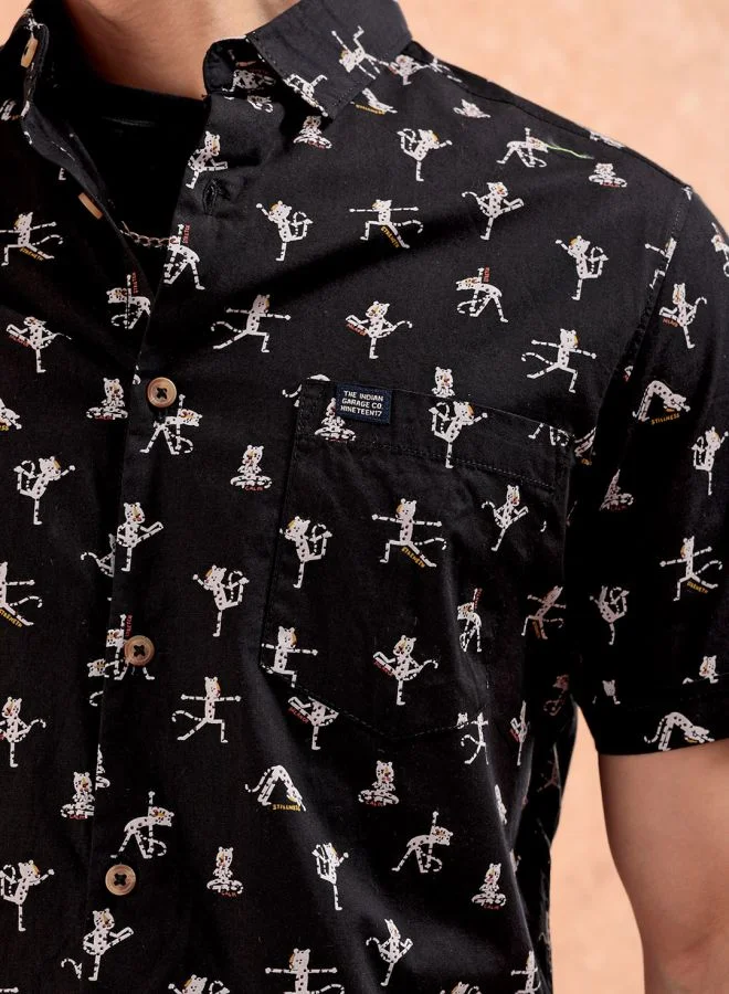شركة المرآب الهندية Men Slim Fit Printed Half Sleeves Cutaway Collar Casual Shirt