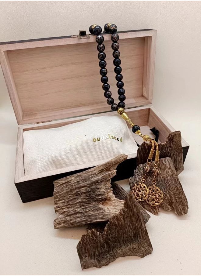 OUDALSOUD 60g Cambodian AAA Grade Agarwood and Prayer Beads Gift Set  - Image 1