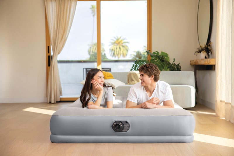 Intex 64117ED Dura-Beam Standard Pillow Rest Air Mattress: Fiber-Tech â€“ Queen Size â€“ Built-in Electric Pump â€“ 12in Bed Height â€“ 600lb Weight Capacity - Image 2