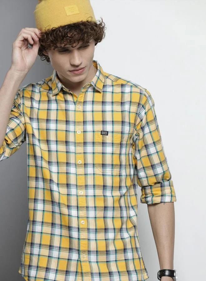 The Indian Garage Co Men Slim Fit Checkered Full Sleeves Spread Collar Casual Shirt